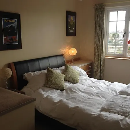 Fistral Court New Quay